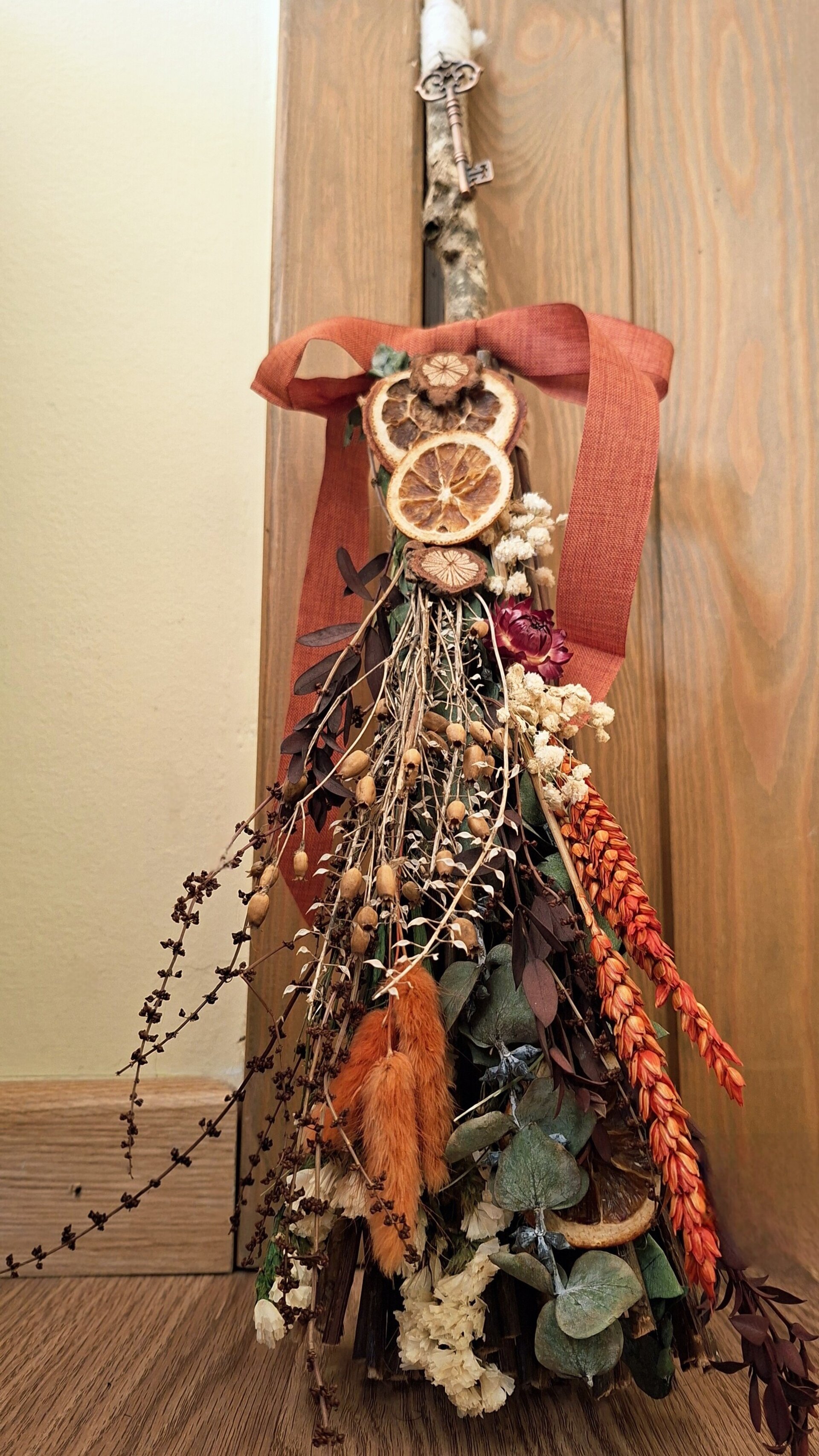 Escoba decorativa grande rústica - 3