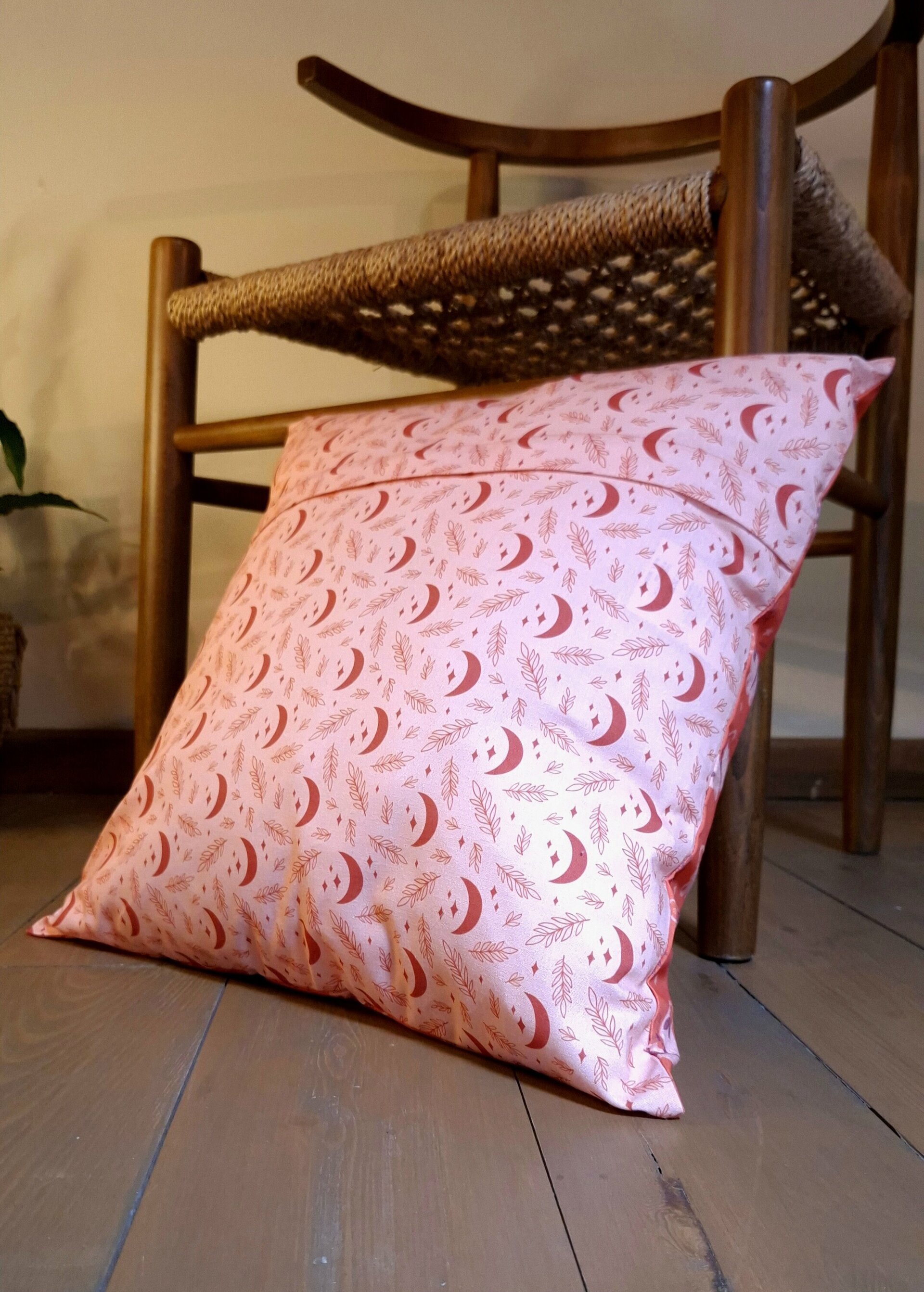 Cojín Danza Lunar 45x45 - 2